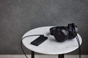 img 2 attached to 🎧 Sony MDR-Z7M2 Hi-Res Stereo Overhead Headphones: International Version with Seller Warranty - Experience Exceptional Sound Quality