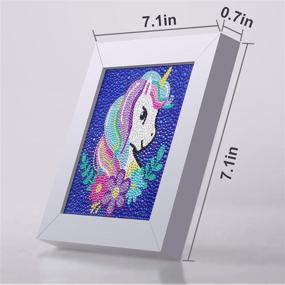 img 2 attached to 🦄 Комплект для детей по алмазной живописи Craftoy 5D - тема "Единорог" - 7,1‘’ x 7,1‘’ - деревянная рама - настенные геммы в виде мозаики по номерам - набор для творчества и рукоделия - вышивка в подарок.