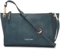 коллекция женских сумок и кошельков calvin klein reyna crossbody cobalt для черезплечных сумок. логотип