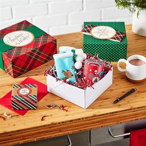 img 3 attached to 🎁 Подарочные коробки Hallmark для Рождества: Разные размеры с оберточными лентами (красный, зеленый, золотой) - Снежинки, полосы, точки, клетка.