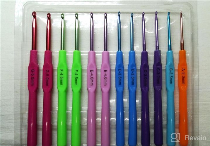 img 1 attached to 🧶 Vodiye 37 PCS Crochet Hooks Set: Ergonomic Aluminum Handles for Arthritic Hands, Complete with Stitch Markers and Large-Eye Blunt Needles review by Mark Strong