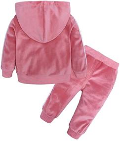 img 3 attached to 👕 Стильный и уютный велюровый костюм с капюшоном для мальчиков для одежды и активного отдыха.