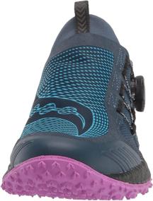 img 3 attached to Saucony Women's Switchback Razzle Running Shoes for Men