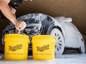 img 2 attached to 🚗 Meguiar's VBUCKET3.5GAL: Исключительный желтый ведро для автомойки - Упростите ваш опыт автомойки блестящим контейнером для воды и пены - 3.5 галлонов