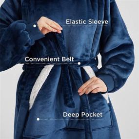 img 2 attached to 🧥 Bedsure Носимое плед-кофта с капюшоном для подростков: свитер-куртка из шерпы цвета морской глубины с поясом, разрезами по бокам и длинным капюшоном в форме пледа в стиле худи