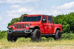 img 3 attached to 🚙 Набор подвески Rough Country 2.5 "для Jeep Gladiator JT 2020-2021 - улучшенная производительность при внедорожной езде и обновление стиля - 63400