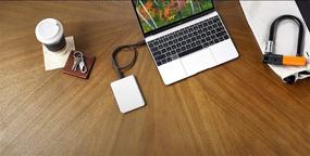 img 2 attached to 🌕 LaCie Mobile Drive 2TB Moon Silver Внешний жесткий диск - USB-C USB 3.0, совместим с Mac, PC, настольными компьютерами, ноутбуками и рабочими станциями (STHG2000400)