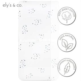 img 3 attached to 🌧️ Комплект простынь из прочесанного жерсеевого хлопка Ely’s &amp; Co. для младенца: 1 штука, для девочки или мальчика — голубые капли дождя