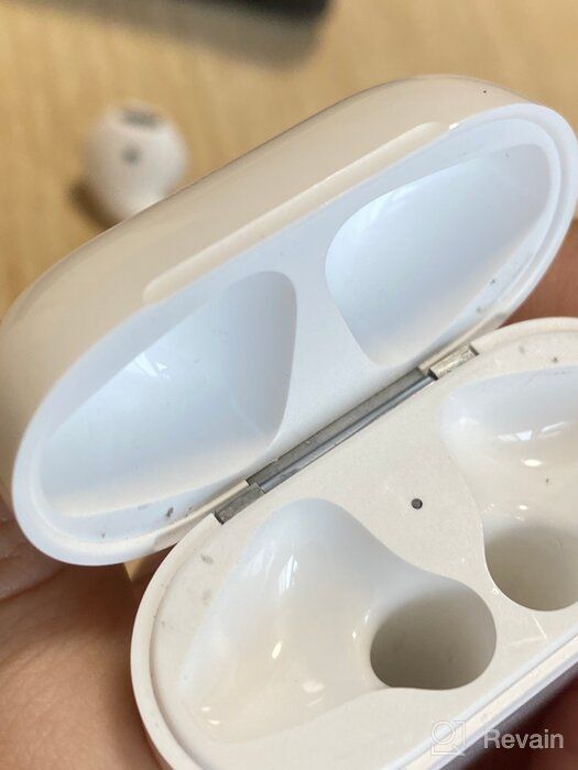 img 1 attached to Apple AirPods + Charging Case review by Somchai Chamngam ᠌