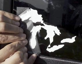 img 1 attached to Виниловая наклейка на бампер премиум-класса Great Lakes Of Michigan (черный