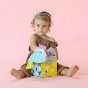 img 1 attached to Taf Toys Сенсорная коробка с платиковой крышкой для малышей - прочная и долговечная картона 🎁: красочные шарфики и скрежещущие платки для образовательного и сенсорного развития, игрушка STEM Монтессори
