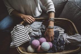 img 2 attached to 🧦 Шарики для сушилки LooHoo из шерсти - Набор для начинающих, 3 штуки: всё натуральное, произведено в США, альтернатива сушильным прокладкам - различные цвета