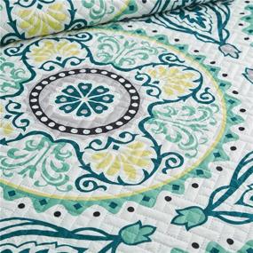 img 2 attached to 🛌 Merry Home Queen Quilt Set - 3-Piece Boho Reversible Queen Size Quilt Bedding Set with 2 Pillow Shams - Soft, Lightweight Bedspread Coverlet Set