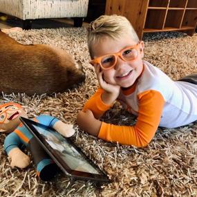 img 2 attached to 🕶️ Очки от Blippi для детей: гибкие, блокирующие синее световые лучи, для возраста от 2 до 4 лет.