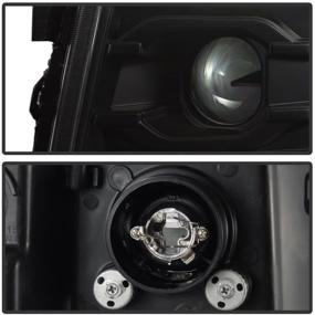 img 2 attached to 🚗Спидер Авто 5083609 Шевроле Сильверадо 1500 07-13 / 2500HD/3500HD 07-14 Версия 3 прожекторных фар с LED DRL в черном цвете - Улучшенная видимость и стильное обновление для вашего Шевроле Сильверадо.