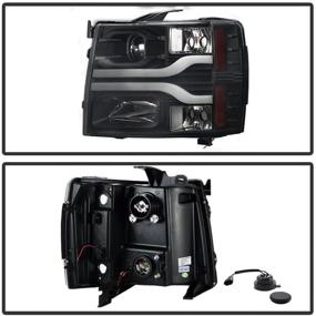 img 3 attached to 🚗Спидер Авто 5083609 Шевроле Сильверадо 1500 07-13 / 2500HD/3500HD 07-14 Версия 3 прожекторных фар с LED DRL в черном цвете - Улучшенная видимость и стильное обновление для вашего Шевроле Сильверадо.