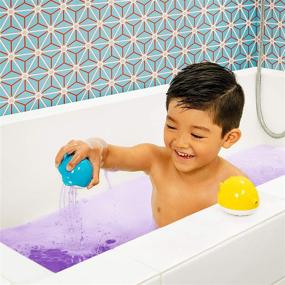 img 3 attached to Munchkin Color Buddies: Moisturizing Bath Water Color Tablets with 2 Toy Dispensers - Pack of 20 Tablets