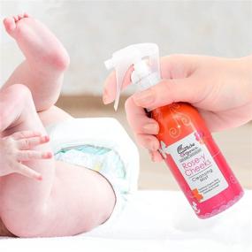 img 4 attached to 🌹 Органическая розовая вода для малышей - нежный спрей без смывания для очищения вашего малыша; успокаивающая формула с экстрактами календулы и ромашки; 4 унции