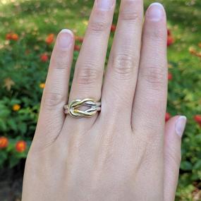 img 1 attached to 💍 Изысканное кольцо для свадьбы Celtic Love Knot из цельного двухтонного серебра и покрытием 18-каратным желтым золотом - обет вечной любви