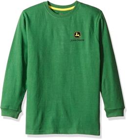 img 2 attached to 👕 Одежда и топы для мальчиков: футболки и рубашки John Deere с зелеными рукавами и торговым знаком.