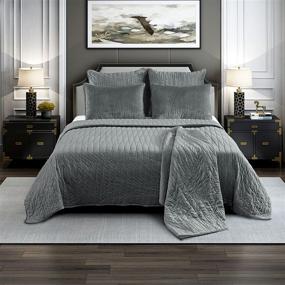 img 2 attached to 🛏️ Brielle King Size Grey Quilt Set - Premium Heavy Velvet with Cotton Backing