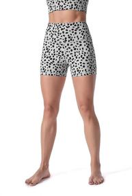 img 3 attached to 🩳 Sunzel Women's Biker Shorts with Pockets - High Waisted Yoga Workout Shorts (8"/5")