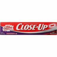 close-up cinnamon red gel anticavity fluoride toothpaste, 6 oz (pack of 2) - protect and freshen your smile! logo