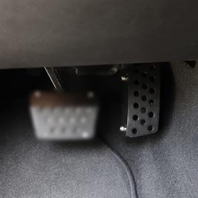 img 2 attached to 🚗 Повысьте комфорт и безопасность вождения с помощью накладок для педали газа Hoolcar Anti-Slip для Jeep Wrangler JK, JL, JT - регулируемые платформы для ног акселератора, 1 шт.
