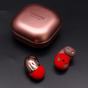 img 3 attached to 🔴 Улучшите свой опыт использования наушников Samsung Galaxy Buds Live с герметичными силиконовыми наконечниками для ушей и прозрачной пробкой от пыли (красный)