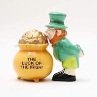 🌈 pacific giftware luck of the irish pot of gold magnetic salt & pepper shakers: a pot of luck and flavor! логотип