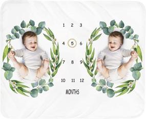 img 4 attached to 👶 Плед с ежемесячными достижениями для близнецов - унисекс покрывало для новорожденных на подарок на детский душ - декор листьев для детской комнаты, фон для фотосъемки с деревянным венком - большой размер 51''x40''