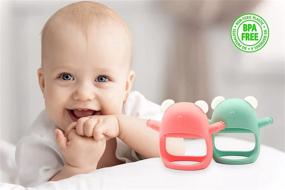 img 3 attached to 🐻 Towwi Вспомогательные зубные игрушки на запястье для младенцев: Медвежьи жевательные игрушки для детей от 0 до 6 месяцев - дизайн, невозможный потерять & стиральные игрушки для затылочных зубов новорожденных