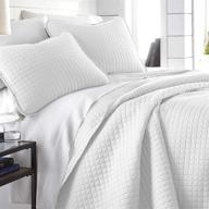 vilano springs premium quilt cover set: soft, wrinkle-free, fade & stain resistant, king/california king size, bright white - includes 1 quilt set and 2 shams logo