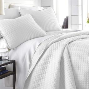 img 4 attached to Vilano Springs Premium Quilt Cover Set: Soft, Wrinkle-Free, Fade & Stain Resistant, King/California King Size, Bright White - Includes 1 Quilt Set and 2 Shams
