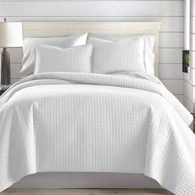 img 3 attached to Vilano Springs Premium Quilt Cover Set: Soft, Wrinkle-Free, Fade & Stain Resistant, King/California King Size, Bright White - Includes 1 Quilt Set and 2 Shams