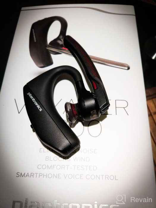 img 1 attached to Plantronics Voyager 5200 (Poly) - Bluetooth Over-the-Ear (Monaural) Headset - Cell Phone Compatible - Noise Canceling - Charger Not Included review by Chong Nahm Cho ᠌