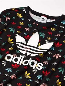 img 1 attached to 👚 Одежда для девочек Adidas Originals: черная футболка с разноцветным принтом.