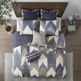 img 4 attached to INK+IVY Reversible Cotton Quilt - Luxury All Season Bedspread Bedding with Double Sided Stitching Design, 🛏️ Breathable Coverlet, Full/Queen Size (88 in x 92 in) - Alpine Chevron Navy, 3-Piece Set with Matching Shams