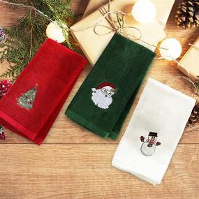 img 2 attached to 🎄 Набор из 3 рождественских ручных полотенец LucaSng - полотенца для посуды из 100% хлопка, моющие салфетки, 12 x 18 дюймов, супер мягкие кухонные махровые полотенца, декоративные домашние полотенца для ванны - подарок - красный, белый, зеленый.