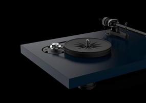 img 1 attached to 🎶 Pro-Ject Debut Carbon EVO: Audiophile Turntable with Carbon Fiber Tonearm, Speed Selection & Sumiko Rainier Cartridge (High Gloss White)