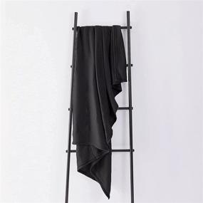img 2 attached to Роскошное черное одеяло Dreamscene из мягкого и уютного меха плюша для дивана или кровати - плед размером 127x152,4 см.