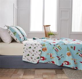 img 1 attached to 🎅 Рождественский комплект для кровати размером Queen 90"x90", микрофибра 3 предмета в праздничном дизайне Санта Клауса гнома, одеяло-покрывало с реверсивным рисунком, покрывало-одеяло, декор кровати на Рождество, включает 1 покрывало и 2 наволочки.