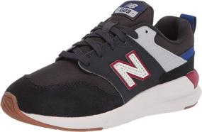 img 4 attached to Стильные кроссовки New Balance для детей 009 V1: комфорт и прочность в одном.