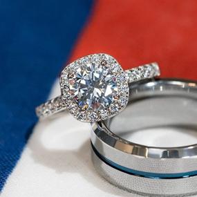 img 2 attached to 💍 Обручальные кольца с подушечкой из белого золота 10К с гало из моиссанита, весом 1-1/4 карат(ctw) - идеальны для свадебного юбилея