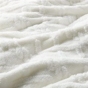 img 2 attached to 🛏️ Bedsure Fluffy Comforter Cover - Faux Fur Tufted Duvet Cover Queen Size, White Plush Fuzzy Duvet Cover Set, 3 Piece (1 Duvet Cover + 2 Pillow Shams)