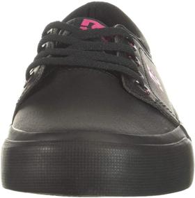 img 3 attached to Trase SE Skate Shoe for Boys by DC