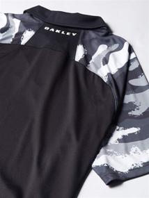 img 3 attached to Oakley Men's CHIPSHOT CAMO Blackout Shirts for Men - Perfect Men's Clothing for Fashionable Looks