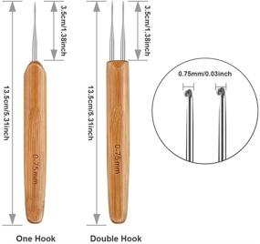 img 2 attached to 🧶 Набор из 2 крючков для косичек, вязальная игла для волос с стальным крючком и бамбуковой ручкой для плетения, 2 шт (0.75мм/1 крючок, 0.75мм/2 крючок)
