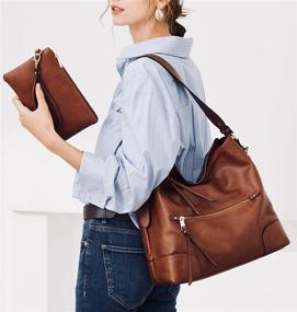 img 3 attached to 👜 Стильный и универсальный большой сумочка хобо для женщин - сумка через плечо сумочка из искусственной кожи 2 шт. набор с кошельком - изготовлен из искусственной кожи PU.