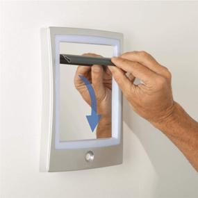 img 2 attached to 🪞 Zadro Products ZWTAR20S: Незамерзающее зеркало для бритья под душем с возможностью зарядки LED в серебристом и белом цвете